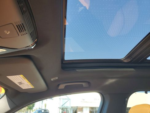 Used 2024 BMW X5 xDrive40i w/ Executive Package image 32