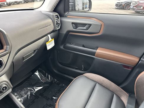 New 2025 Ford Bronco Sport Outer Banks w/ Outer Banks Tech Package+ image 15