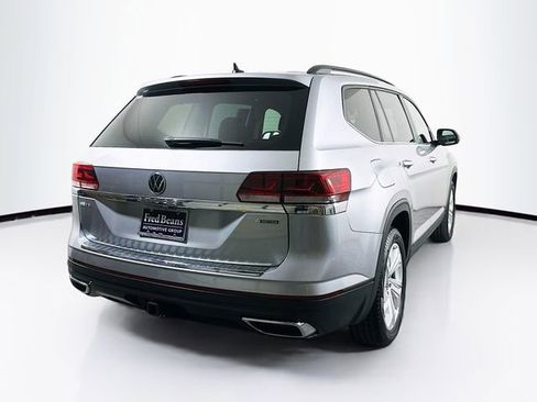Used 2023 Volkswagen Atlas SE w/ Panoramic Sunroof Package image 9