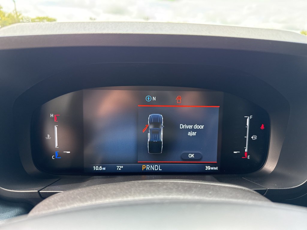 New 2025 Ford Maverick XLT w/ XLT Luxury Package FWD image 23