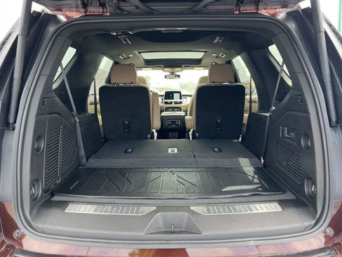 Used 2022 Chevrolet Tahoe Premier AWD/4WD image 51