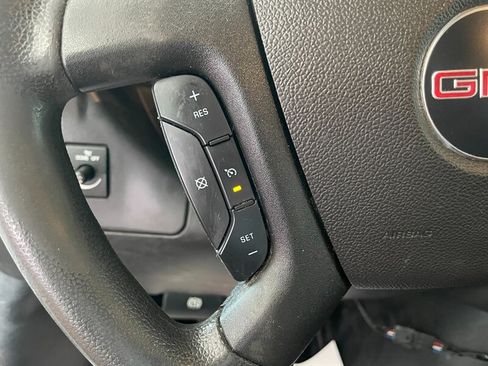 Used 2023 GMC Savana 2500 w/ Driver Convenience Package RWD image 11