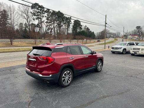 Used 2018 GMC Terrain SLT image 3