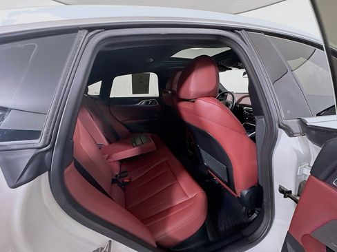 Used 2023 BMW i4 eDrive35 w/ Premium Package RWD image 31