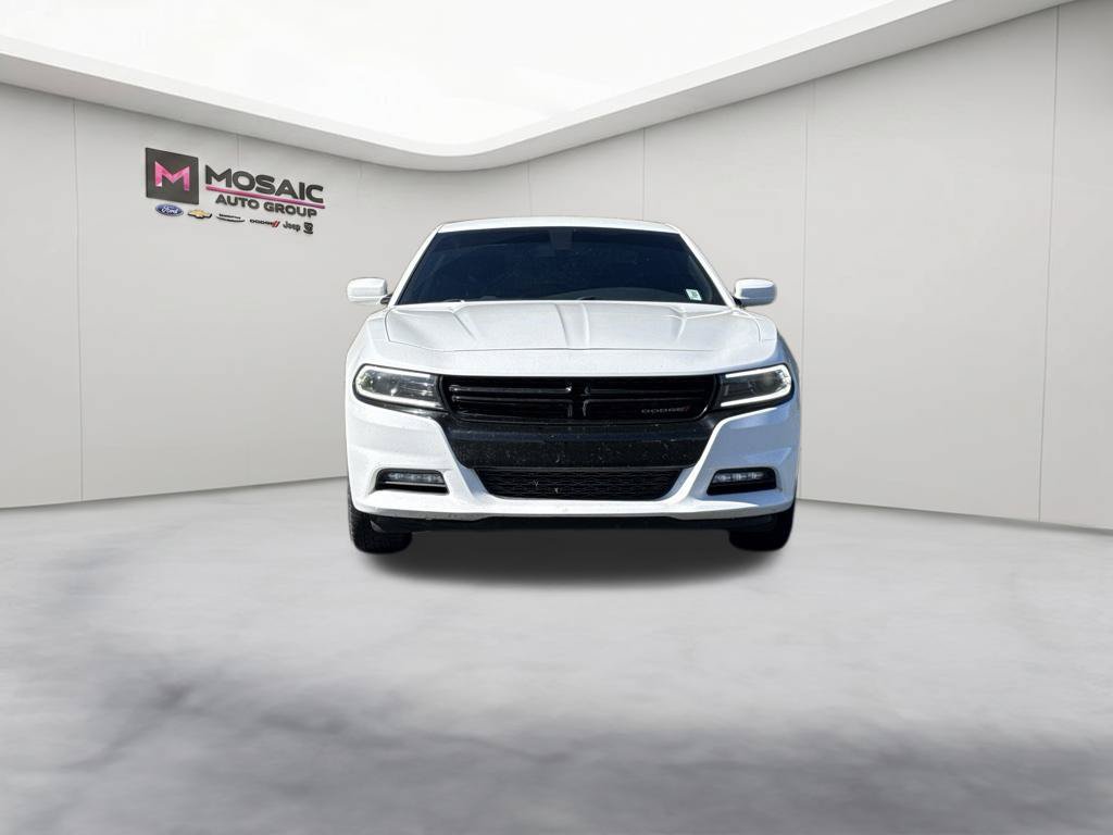 Used 2022 Dodge Charger SXT AWD/4WD image 3