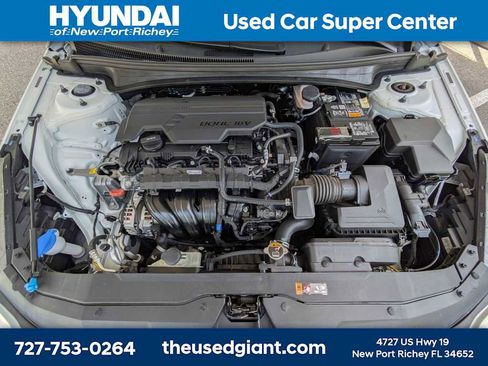 Used 2023 Hyundai Elantra SEL w/ Convenience Package image 12