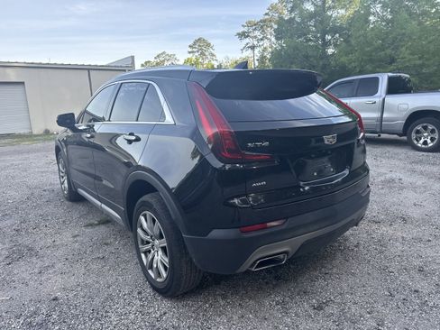 Used 2022 Cadillac XT4 Premium Luxury w/ Safety Alert Package AWD/4WD image 4