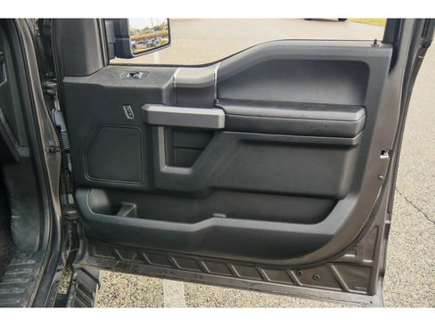 Used 2016 Ford F150 XLT w/ Equipment Group 301A Mid image 15