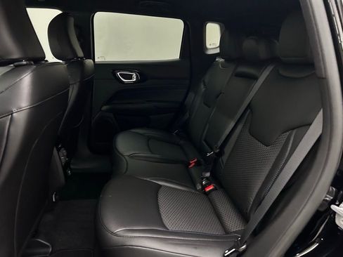 New 2026 Jeep Compass Latitude image 14