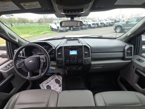 Used 2021 Ford F250 XL w/ Power Equipment Group image 18