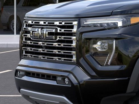 New 2026 GMC Canyon Denali w/ LPO, Denali Black Edition image 13