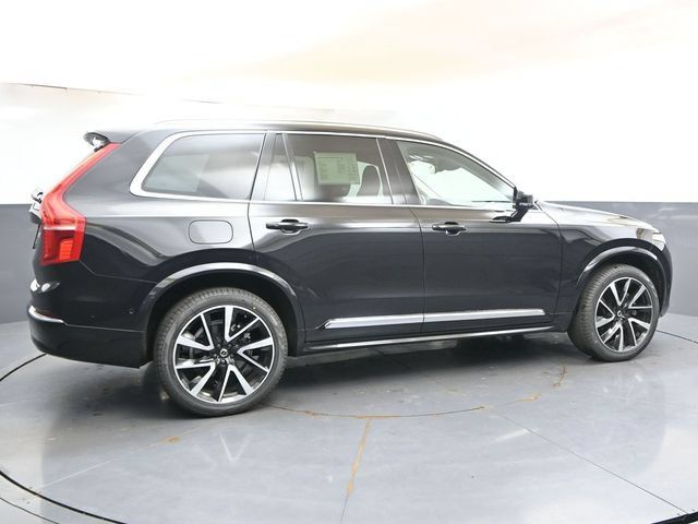 Used 2023 Volvo XC90 B6 Plus w/ Protection Package Premier AWD/4WD image 6