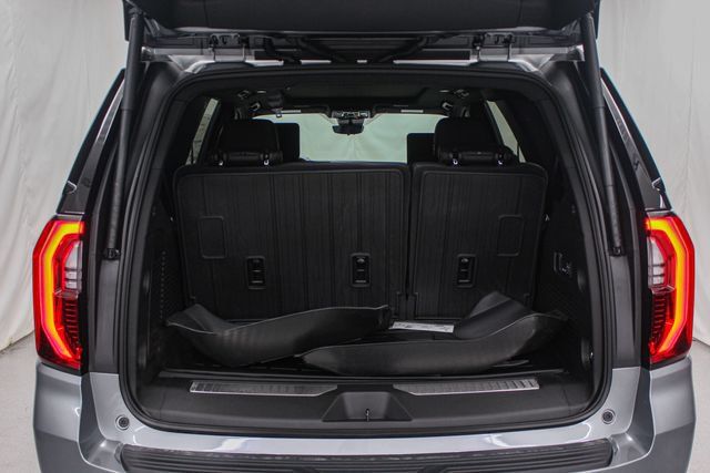 New 2026 GMC Yukon Denali w/ Denali Reserve Package AWD/4WD image 8