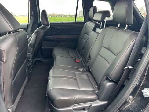 Used 2023 Honda Passport TrailSport image 14