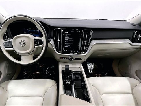 Used 2024 Volvo S60 B5 Plus image 16