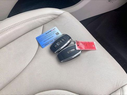 Used 2019 Lincoln Nautilus Reserve AWD/4WD image 11