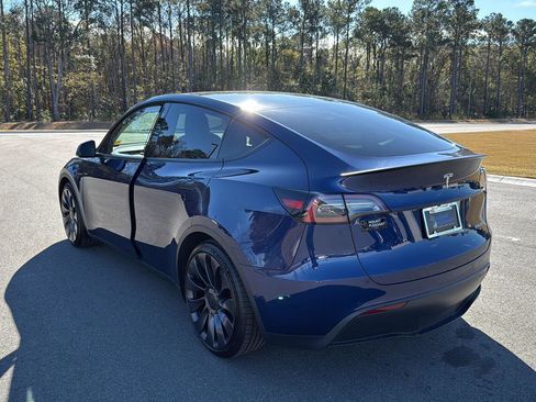 Used 2022 Tesla Model Y Performance image 5