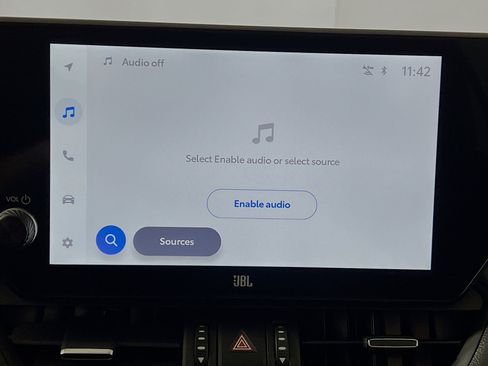 Used 2025 Toyota RAV4 Limited w/ Advanced Technology Package AWD/4WD image 27