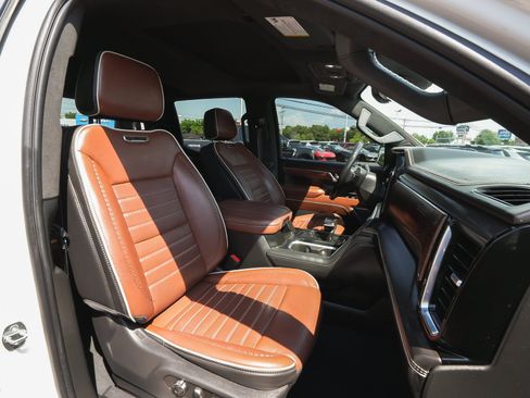 Used 2023 GMC Sierra 1500 Denali Ultimate AWD/4WD image 39