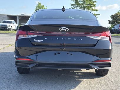 Used 2023 Hyundai Elantra SE
