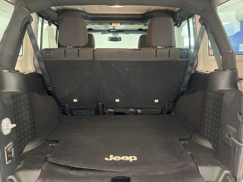 Used 2016 Jeep Wrangler Unlimited Sport w/ Quick Order Package 24S AWD/4WD image 8