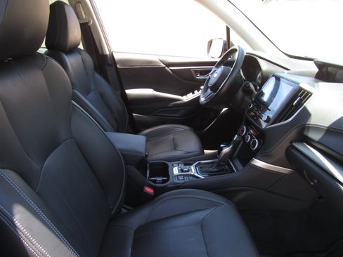 Used 2020 Subaru Forester Limited AWD/4WD image 9