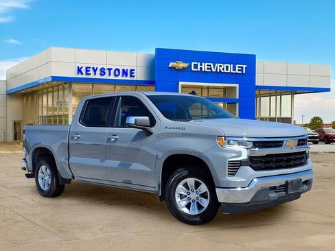 Used 2024 Chevrolet Silverado 1500 LT RWD image 1