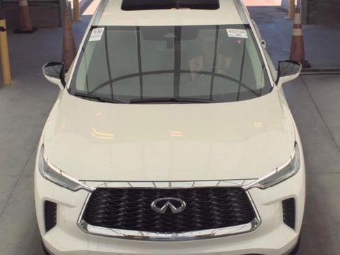 Certified 2023 INFINITI QX60 Luxe w/ Cargo Package image 4