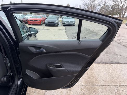 Used 2016 Chevrolet Cruze LT w/ Convenience Package image 20