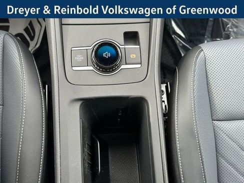 New 2026 Volkswagen Tiguan SE image 18