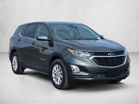 Used 2021 Chevrolet Equinox LT image 3