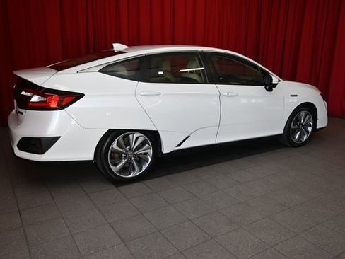 Used 2018 Honda Clarity Plug-In Hybrid image 10