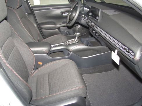 Certified 2024 Honda HR-V Sport image 18