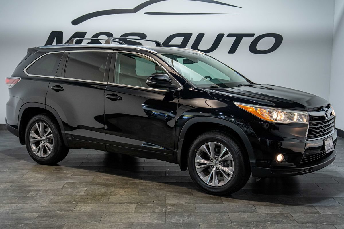 Used 2014 Toyota Highlander XLE AWD/4WD image 21