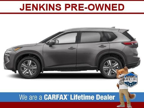 Used 2025 Nissan Rogue SL image 6