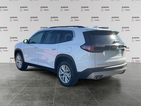 Used 2024 GMC Acadia Elevation image 6