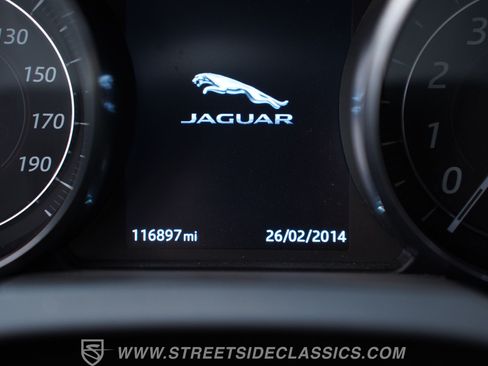 Used 2016 Jaguar F-TYPE Coupe RWD image 34