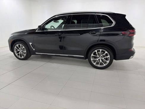 Used 2026 BMW X5 xDrive40i w/ Premium Package image 2