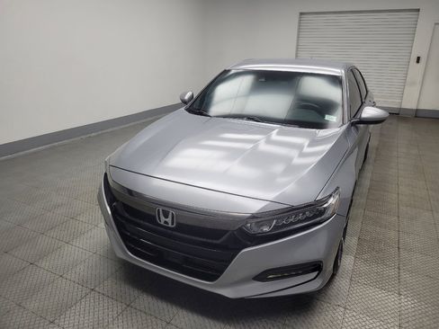 Used 2018 Honda Accord Sport image 15
