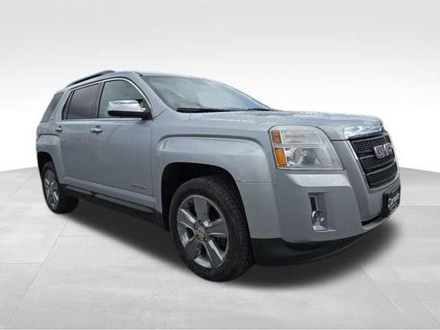 Used 2015 GMC Terrain SLE image 1