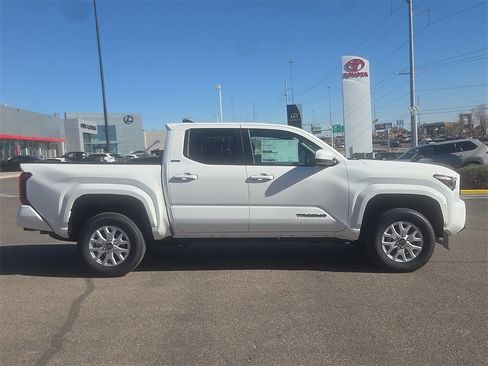 New 2026 Toyota Tacoma SR5 image 5