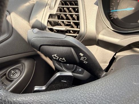 Used 2017 Ford Escape SE FWD image 19