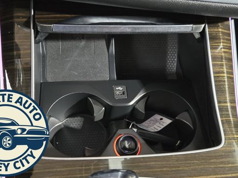 Used 2020 BMW X5 xDrive40i w/ Parking Assistance Package image 16