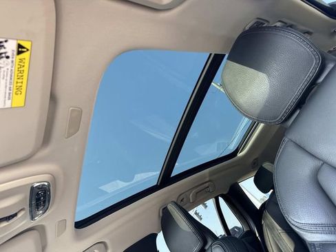 Used 2020 Volvo V60 T5 Cross Country w/ Protection Package Premier image 15