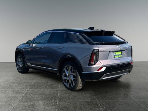New 2025 Cadillac Optiq Luxury 1 image 5