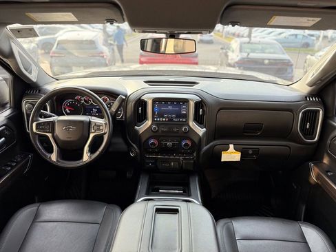 Used 2021 Chevrolet Silverado 1500 LT Trail Boss w/ Convenience Package II image 16