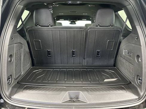 New 2026 GMC Yukon Elevation w/ LPO, Elevation Black Package AWD/4WD image 25