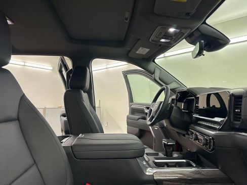 New 2026 Chevrolet Silverado 1500 LTZ w/ LTZ Premium Package image 19