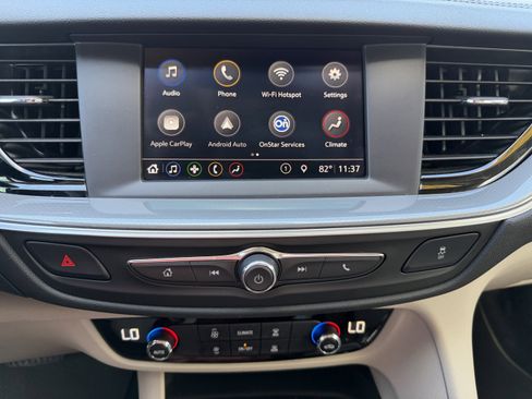 Used 2020 Buick Regal Preferred image 20