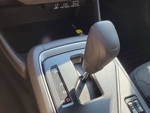 Used 2024 Subaru Crosstrek 2.0i Premium image 27